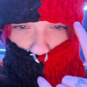 Meet your Posher, Harley